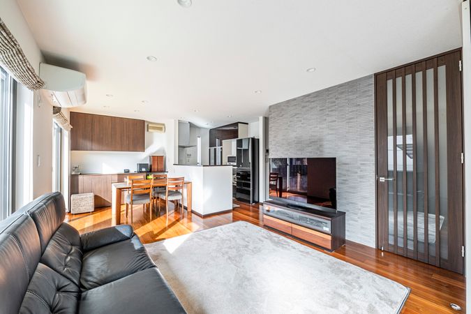 幕張町2丁目 戸建 リビング