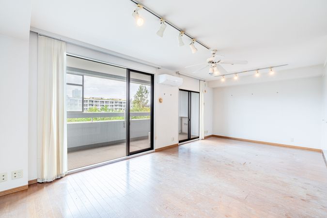 グランパティオス公園西の街 2番館 リビング