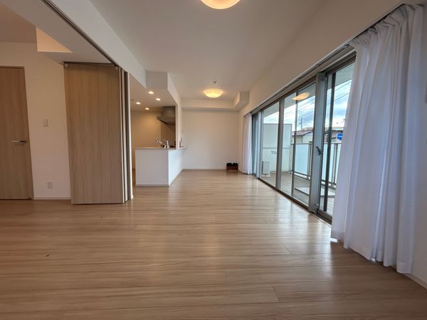 クレアホームズ幕張駅前 リビング