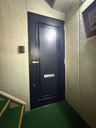 ２階　玄関外側