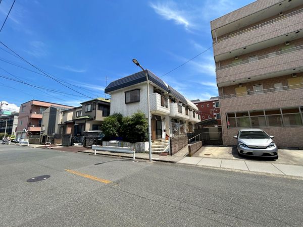 前面道路含む外観