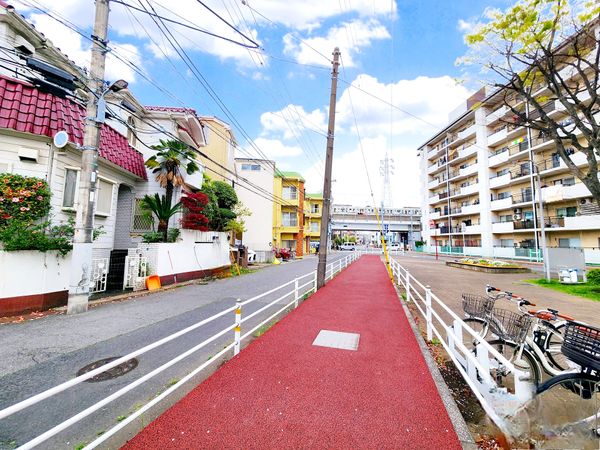 南行徳1丁目 戸建 前面道路含む外観 前面道路含む外観