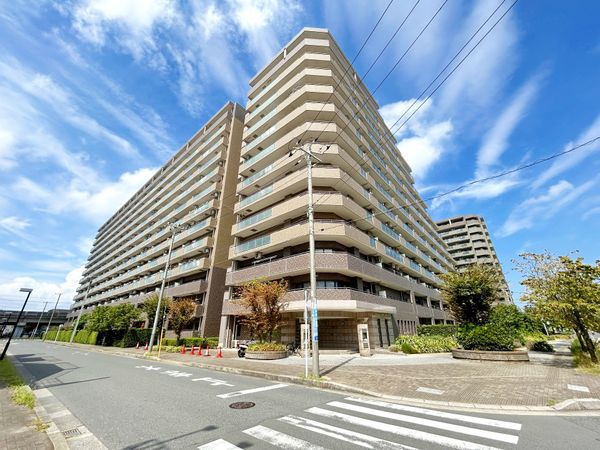 ガーデナヴィルラグナ市川妙典 外観