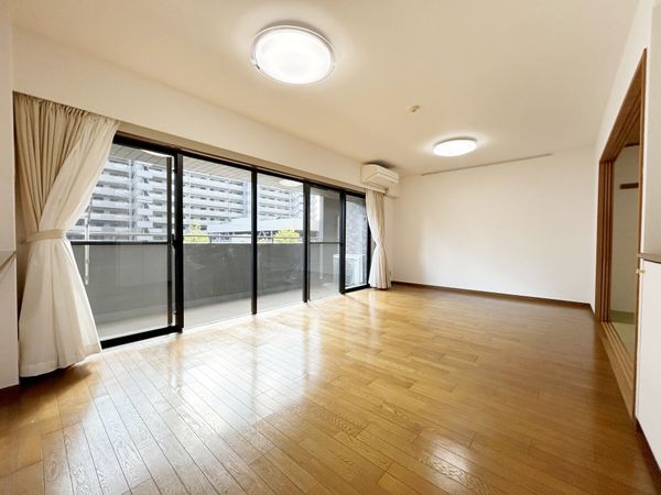 ガーデナヴィル市川妙典 リビング