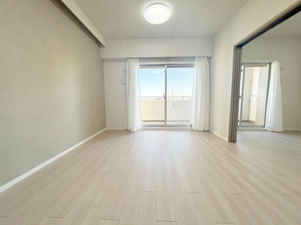 クレストシティタワーズ浦安 ガーデンタワー リビング