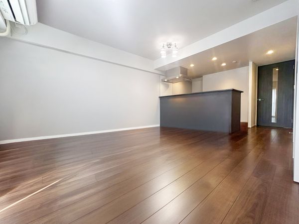 イニシア浦安ステーションサイト リビング