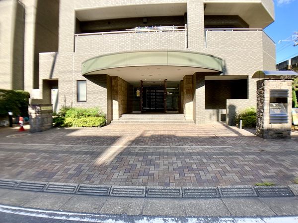 ガーデナヴィルマグノリア市川妙典 エントランス ガーデナヴィルマグノリア市川妙典 エントランス