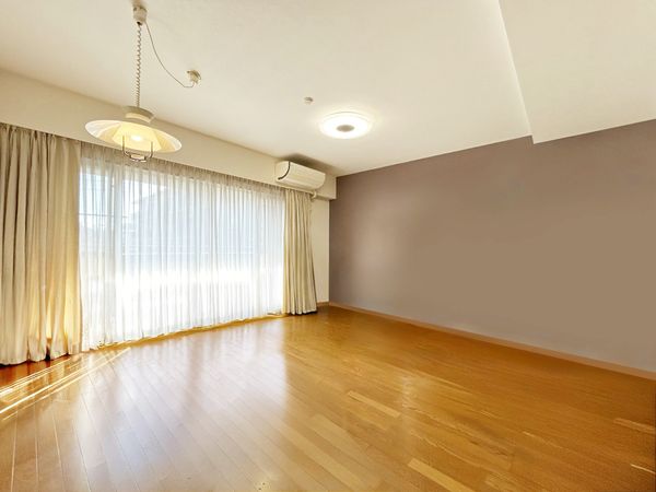 ガーデナヴィルマグノリア市川妙典 リビング ガーデナヴィルマグノリア市川妙典 リビング