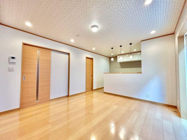 市川市若宮3丁目 戸建 リビング 市川市若宮3丁目 戸建 リビング