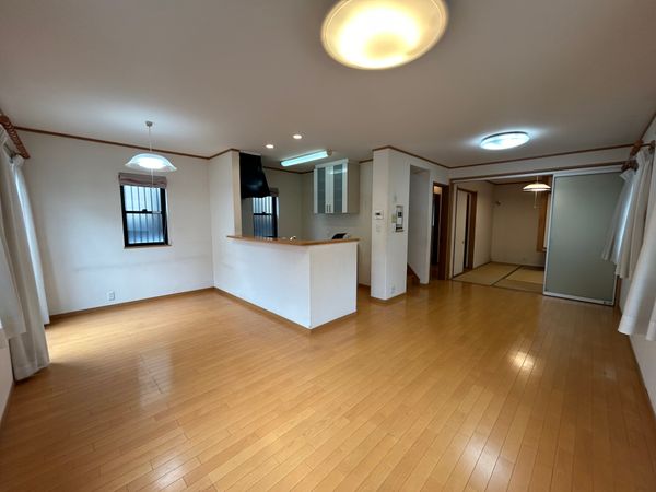 船橋市東中山2丁目 戸建 リビング 船橋市東中山2丁目 戸建 リビング