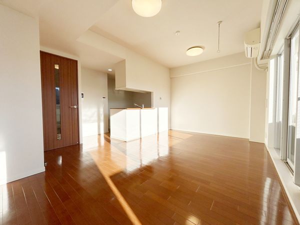 アーバンビュー下総中山 リビング