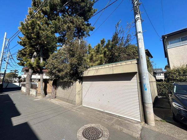 市川市八幡5丁目 古家付土地 前面道路含む外観