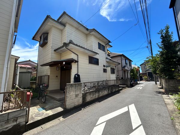 前面道路含む外観