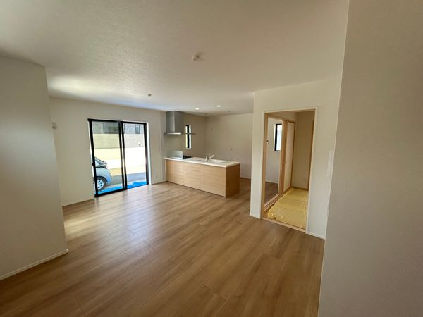 市川市中山2丁目 新築戸建 リビング