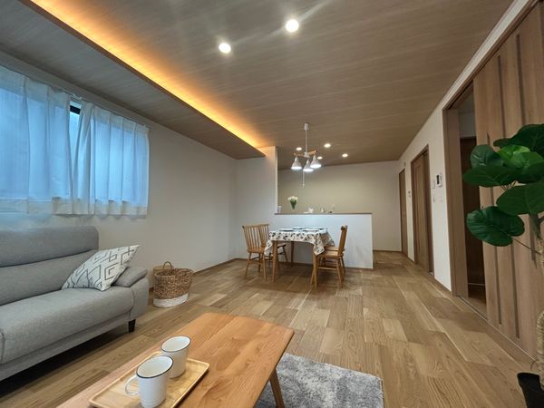 市川市菅野4丁目新築戸建 3号棟 リビング