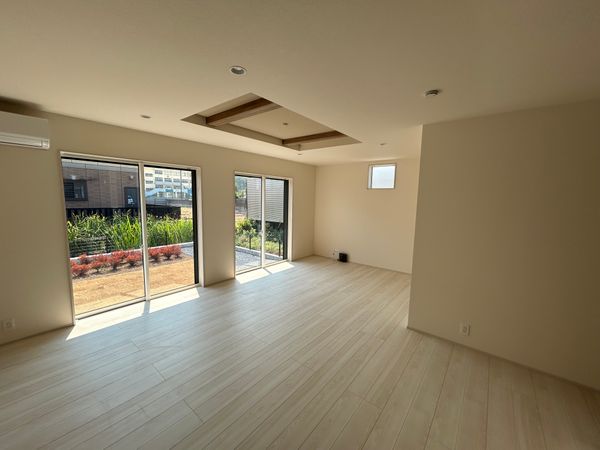 市川市下貝塚3丁目 新築戸建 2号棟 リビング