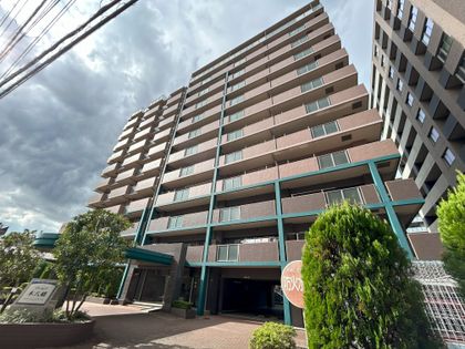 イトーピア本八幡・ステーションコート 外観