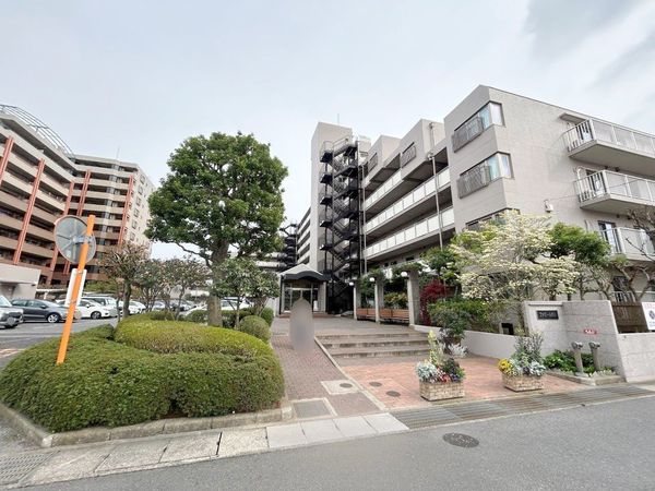ファミール市川 外観