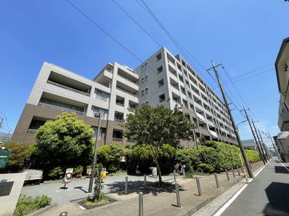 クレッセントバードスクエア 外観