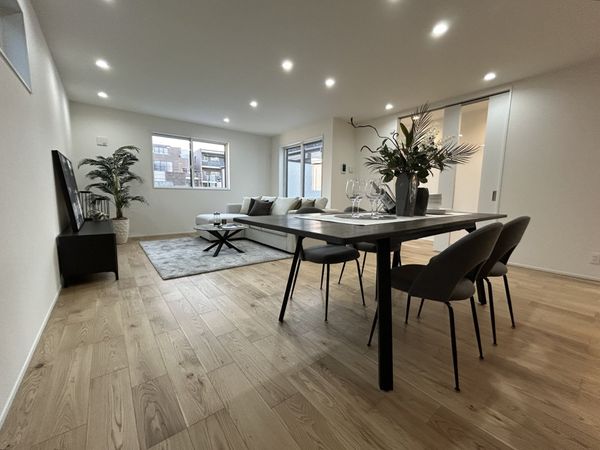 目黒区下目黒6丁目新築戸建 リビング