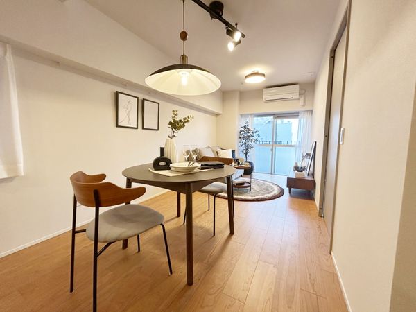 秀和目黒駅前レジデンス リビング