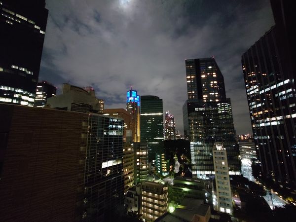 西新宿パークサイドタワー バルコニーからの眺望（夜景）