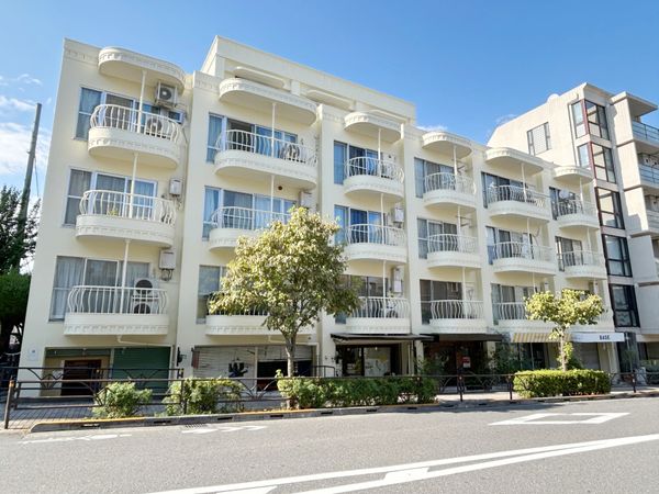 シャンボール松濤 外観
