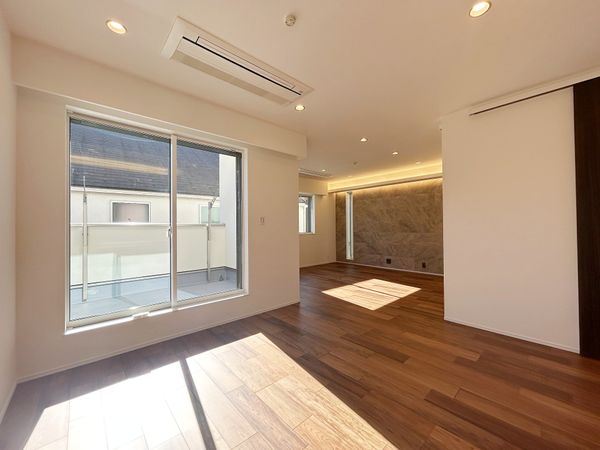 大岡山2丁目 新築戸建 リビング