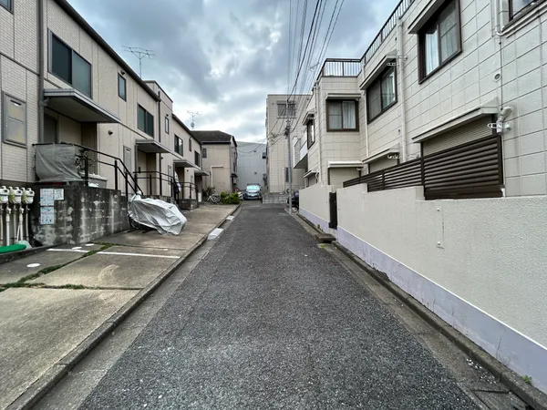 南側前面道路