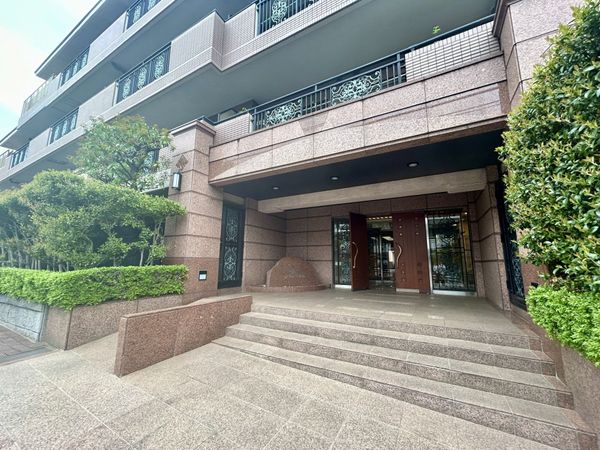 朝日エンブレム八雲台 エントランス 朝日エンブレム八雲台 エントランス