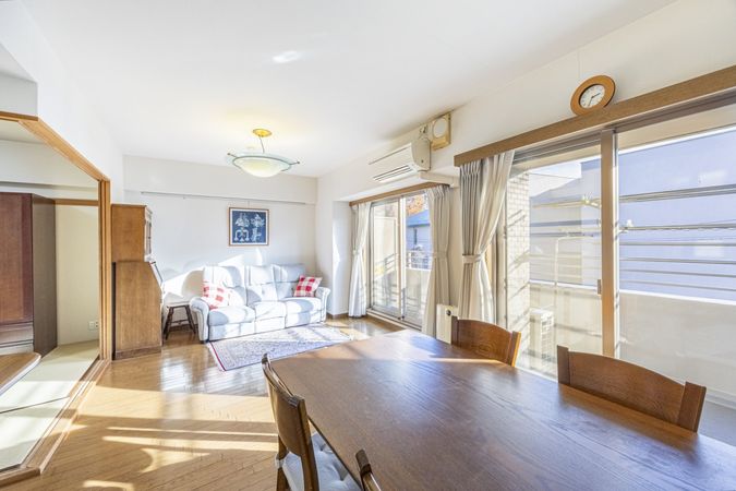 フォーリア駒沢公園パークサイド リビング リビング