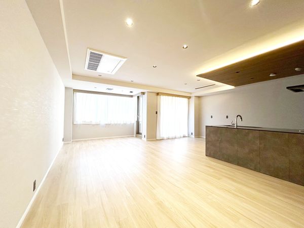 ストークグラン深沢 リビング