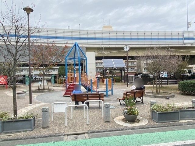 白金公園（約450ｍ）