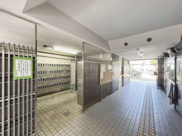 カーサ大森 C エントランス カーサ大森 C エントランス