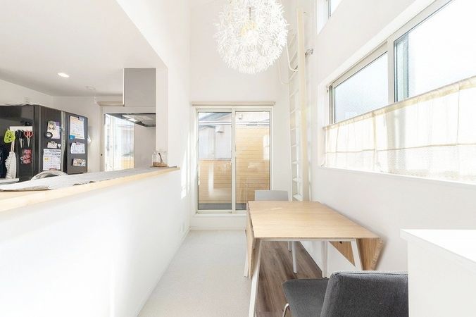 大田区北千束3丁目戸建 リビング