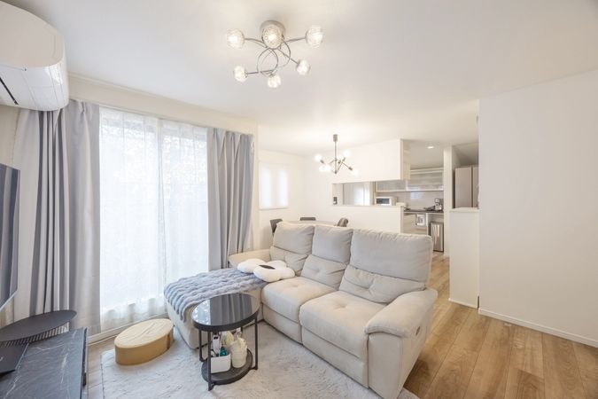 大田区東雪谷1丁目戸建 リビング