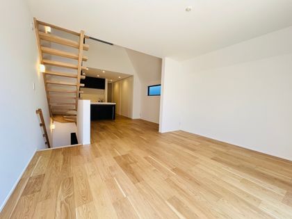 大田区北千束3丁目新築戸建 リビング