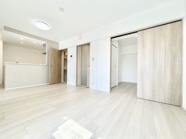 東急ドエルアルス石川台 A棟 リビング 東急ドエルアルス石川台 A棟 リビング