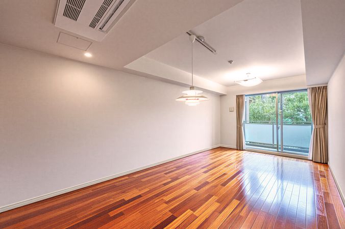 ロワプレイス島津山 リビング ロワプレイス島津山 リビング