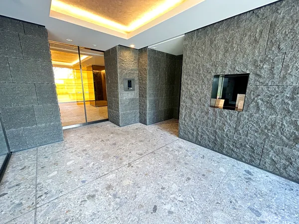 エントランスホール