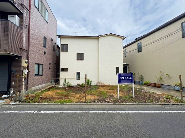 渋谷区広尾2丁目 土地 前面道路含む外観