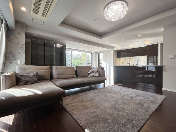 ザ・パークハウスグラン麻布仙台坂 リビング