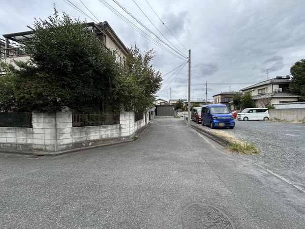 さいたま市緑区大字三室 前面道路含む外観 さいたま市緑区大字三室 前面道路含む外観