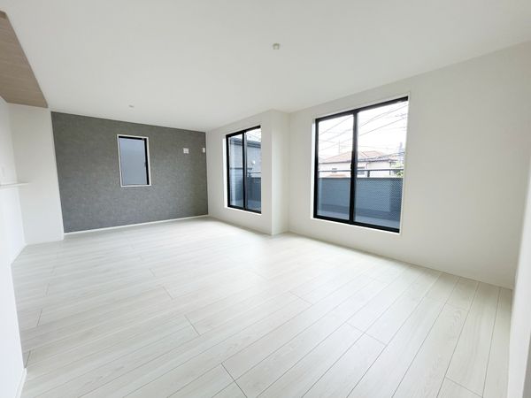 さいたま市南区太田窪2丁目 1号棟 リビング