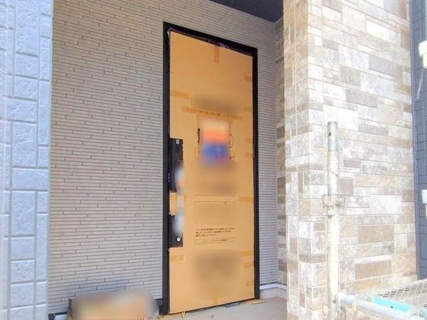 さいたま市緑区大字中尾 12号棟 玄関