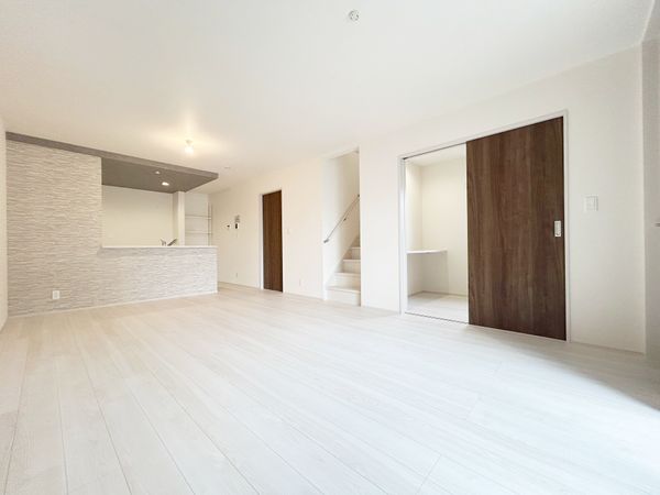 さいたま市南区大字大谷口 2号棟 リビング さいたま市南区大字大谷口 2号棟 リビング