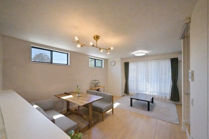 さいたま市南区南浦和1丁目 リビング