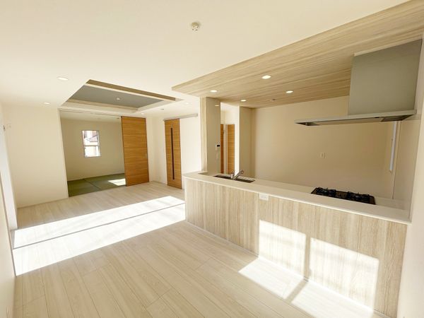 さいたま市緑区大字三室 1号棟 リビング