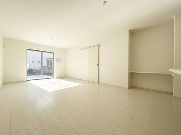 さいたま市緑区大字大門 2号棟 リビング