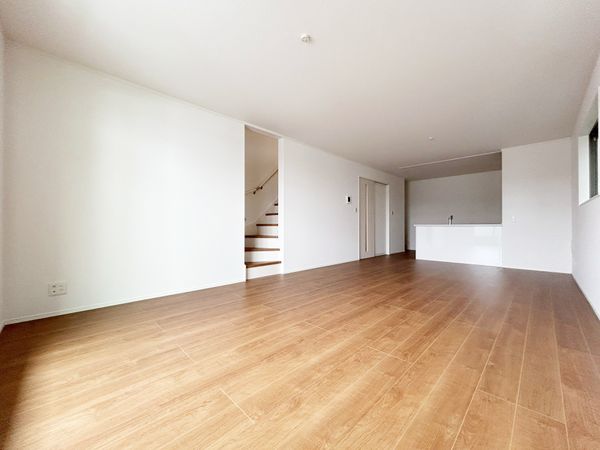 さいたま市南区大字太田窪 2号棟 リビング